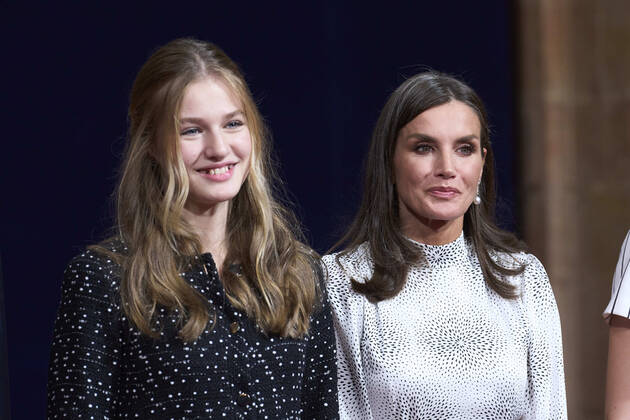 28-10-2022 Oviedo Queen Letizia and Princess Leonor during the 2022 Princess of Asturias award ceremony at the Reconquista Hotel in Oviedo. No Spain Â  Copyright: xPPEx