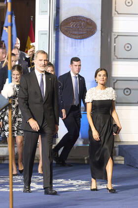 28-10-2022 Campoamor King Felipe and Queen Letizia attend the 2022 Princess of Asturias award ceremony at the Campoamor theatre in Oviedo. No Spain Â  Copyright: xPPEx