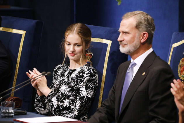 28-10-2022 Campoamor Princess Leonor and King Felipe attend the 2022 Princess of Asturias award ceremony at the Campoamor theatre in Oviedo. No Spain Â  Copyright: xPPEx