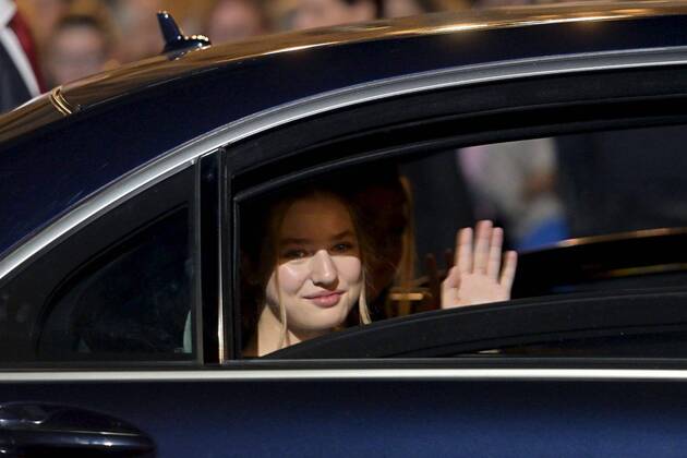 Spanish King Felipe VI and Queen Letizia with daughters Princess of Asturias Leonor de Borbon and Sofia de Borbon and Queen Sofia Leaves the Princess of Asturias Awards 2022 in Oviedo, on Friday 29 October 2022 Cordon Press