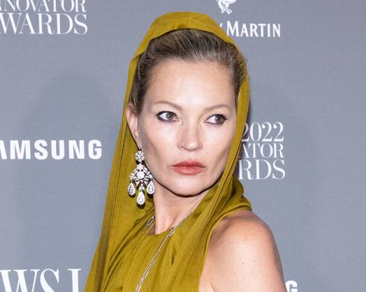Kate Moss arrives on the red carpet for the WSJ. Magazine Innovator Awards 2022 at the Museum of Modern Art in New York, NY, on Wednesday, November 2, 2022. 1 NYP20221102503 GabrielexHoltermann