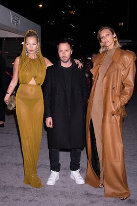 WSJ Innovator Awards-Outside Arrivals Museum of Modern Art, NY. Featuring: Kate Moss, Anthony Vaccarello, Anja Rubik Where: New York, New York, United States When: 02 Nov 2022 Credit: Janet Mayer startraksphoto.com Cover Images Copyright: xx 52138888 EDITORIAL USE ONLY. NOT FOR USE BY NEWSPAPERS BASED IN THE UK.