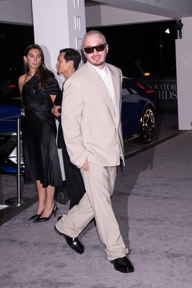 WSJ Innovator Awards-Outside Arrivals Museum of Modern Art, NY. Featuring: J Balvin Where: New York, New York, United States When: 02 Nov 2022 Credit: Janet Mayer startraksphoto.com Cover Images Copyright: xx 52138858 EDITORIAL USE ONLY. NOT FOR USE BY NEWSPAPERS BASED IN THE UK.
