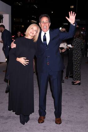 WSJ Innovator Awards-Outside Arrivals Museum of Modern Art, NY. Featuring: Jessica Seinfeld, Jerry Seinfeld Where: New York, New York, United States When: 02 Nov 2022 Credit: Janet Mayer startraksphoto.com Cover Images Copyright: xx 52138847 EDITORIAL USE ONLY. NOT FOR USE BY NEWSPAPERS BASED IN THE UK.