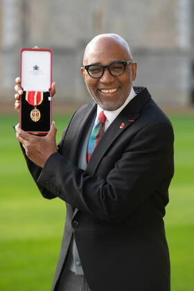 . 08 11 2022. Windsor, United Kingdom. Sir TrevorÊPhillips with his knighthood after at an Investiture at Windsor Castle, United Kingdom.  xi-Imagesx xPoolx IIM-23912-0038