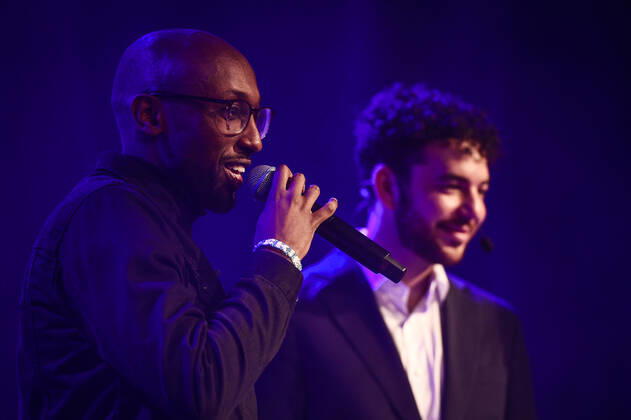 STOCKHOLM 20221110 Sakariya Hirsi tv receives the Arets paverkare award during the award ceremony for Anders Carlbergs memorial award 2022 at Fryshuset in Stockholm Stockholm Sweden x12130x,  Copyright: xTimxAro TTx ANDERS CARLBERGS MINNESPRIS 2022