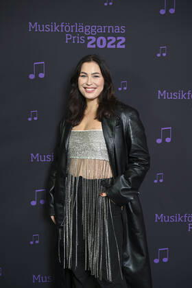 STOCKHOLM 20221111 Molly Hammar on the red carpet before the award ceremony and gala of the Music Publishers Prize at the Grand Hotel in Stockholm Stockholm Sweden x10040x,  Copyright: xAndersxWiklund TTx MUSIKFÖRLÄGGARNAS PRIS 2022