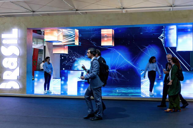 November 11, 2022, Sharm El Sheijk, South Sinai, Egypt: Participants walk in the Brazilian Pavilion area on the fifth day of the COP27 UN Climate Change Conference, held by UNFCCC in Sharm El-Sheikh International Convention Center. COP27 is running from November 6 to November 18 in Sharm El Sheikh and focuses on the implementation of measures already agreed on during the previous COPs. The Conference also focuses on the most vulnerable communities as the climate crisis hardens life conditions of those already most disadvantaged. Sharm El Sheijk Egypt - ZUMAs197 20221111_zaa_s197_214 Copyright: xDominikaxZarzyckax