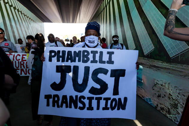 COP27 In Sharm El Sheikh - Day 7 Activists protest demanding climate action and Loss and Damage reparations on the seventh day of the COP27 UN Climate Change Conference, held by UNFCCC in Sharm El-Sheikh International Convention Center, Egypt on November 12, 2022. COP27, running from November 6 to November 18 in Sharm El Sheikh focuses on implementation of measures already agreed during previous COPs. The Conference in Sharm El Sheikh focuses also on the most vulnerable communities as the climate crisis hardens life conditions of those already most disadvantaged. Sharm El Sheikh South Sinai Egypt Copyright: xDominikaxZarzyckax originalFilename: zarzycka-cop27ins221112_npDNX
