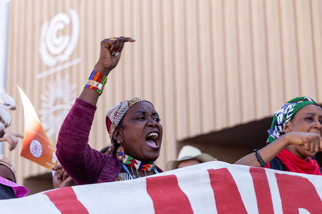 COP27 In Sharm El Sheikh - Day 7 Activists protest demanding climate action and Loss and Damage reparations on the seventh day of the COP27 UN Climate Change Conference, held by UNFCCC in Sharm El-Sheikh International Convention Center, Egypt on November 12, 2022. COP27, running from November 6 to November 18 in Sharm El Sheikh focuses on implementation of measures already agreed during previous COPs. The Conference in Sharm El Sheikh focuses also on the most vulnerable communities as the climate crisis hardens life conditions of those already most disadvantaged. Sharm El Sheikh South Sinai Egypt Copyright: xDominikaxZarzyckax originalFilename: zarzycka-cop27ins221112_npkva