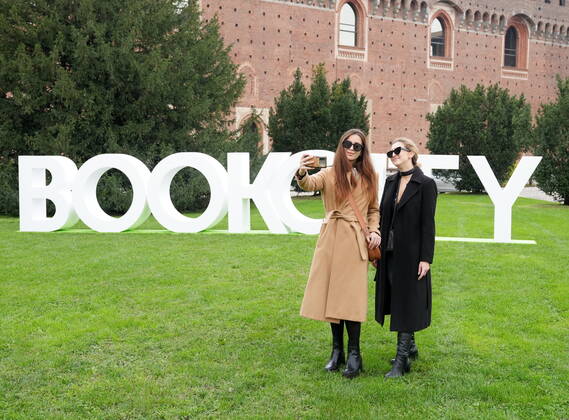Milan, Hybrid life and the theme of the eleventh edition of Bookcity starting today, Sign, written in the park of the courtyard of the Castello Sforzesco Editorial Usage Only Copyright: xDUILIOxPIAGGESIx xIPAx Agenzia_Fotogramma_FGR3681758