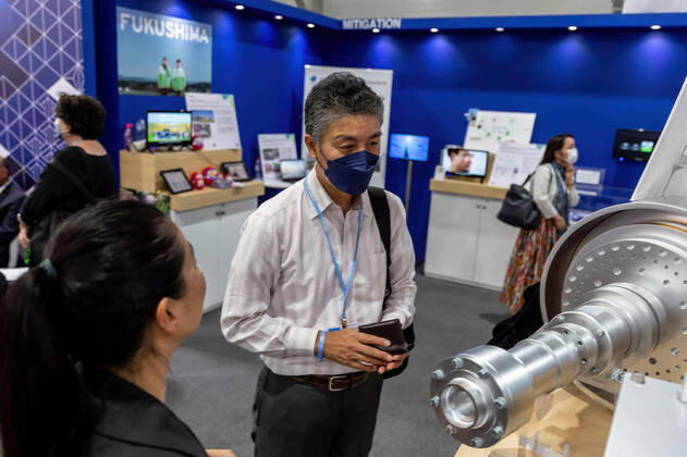 November 16, 2022, Sharm El Sheikh, South Sinai, Egypt: Participants watch new technologies in the Japanese Pavilion during the COP27 UN Climate Change Conference, held by UNFCCC in Sharm El-Sheikh International Convention Center. COP27, running from November 6 to November 18 in Sharm El Sheikh focuses on implementation of measures already agreed during previous COPs. The Conference in Sharm El Sheikh focuses also on the most vulnerable communities as the climate crisis hardens life conditions of those already most disadvantaged. Sharm El Sheikh Egypt - ZUMAs197 20221116_zaa_s197_273 Copyright: xDominikaxZarzyckax