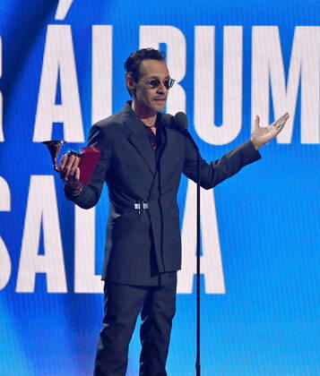 Marc Anthony accepts the Best Salsa Album award for Pa lla Voy onstage during the 23rd annual Latin Grammy Awards at the Michelob Ultra Arena at Mandalay Bay Resort and Casino in Las Vegas, Nevada on Thursday, November 17, 2022.  LAV20221117627 JIMxRUYMEN