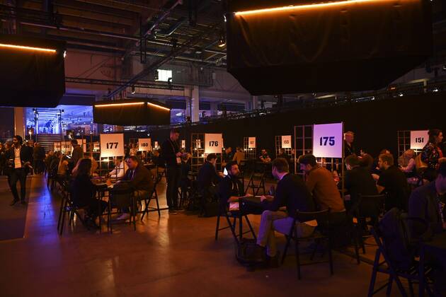 People at the Slush 2022 Startup Event in Helsinki, Finland on November 18, 2022. Helsinki Finland Copyright: xEmmixKorhonenx LKKTF20221118131821PHGF