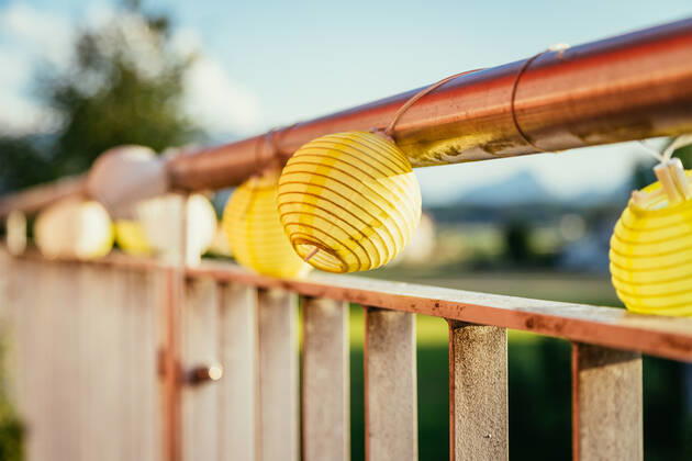 Summer feeling on the balcony: Close up of lampions Close up of summer lampions on a balcony, leisure time in the summer holidays Copyright: xZoonar.com PatrickxDaxenbichlerx 14031660
