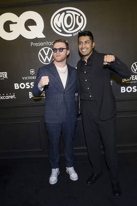GQ Men Of tHe Year Black Carpet November 22, Mexico City, Mexico: Saul Alvarez ˜El Canelo™ and Tenoch Huerta attend the black carpet of the GQ Men Of The Year Awards at Proyecto Publicol Prim. on November 22, 2022 in Mexico City, Mexico. (Photo by Carlos Tischler Eyepix Group) Copyright: xCarlosxTischler xEyepixxGroupx CT_22112022_82071