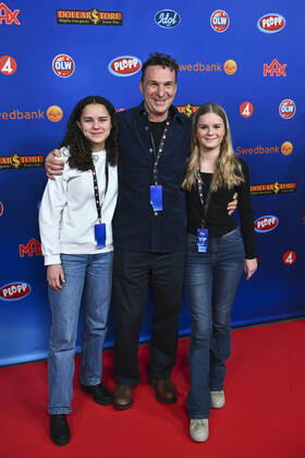 STOCKHOLM 20221125 Anders Lundin and company arrive at Friday nights final in Idol Stockholm Sweden skiing x10090x,  Copyright: xClaudioxBresciani TTx IDOL 2022 FINAL