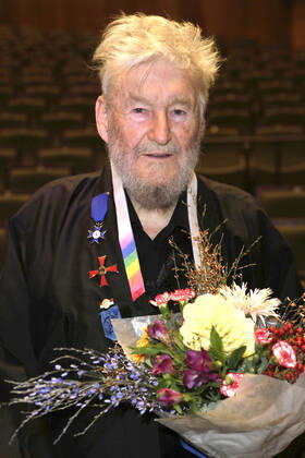 Achim Freyer bei der Verleihung des Deutschen Theaterpreises Der Faust 2022 im Düsseldorfer Schauspielhaus. Düsseldorf, 26.11.2022
