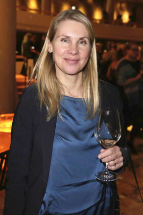 Tanja Schleiff bei der Verleihung des Deutschen Theaterpreises Der Faust 2022 im Düsseldorfer Schauspielhaus. Düsseldorf, 26.11.2022