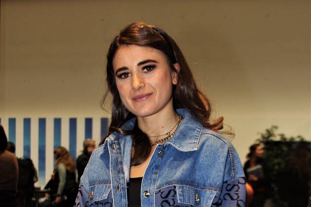Imke Salander ist Athletin, Moderatorin, Schauspielerin, Model, Personal Coach - u.a. von Kai Pflaume, sowie Influencerin. Foto: Salander auf der Sportartikel-Fachmesse Ispo 2022, Messe Muenchen
