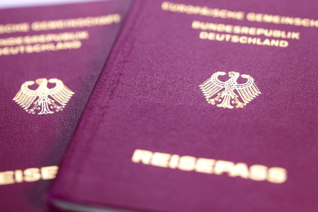 Reisepass der Bundesrepublik Deutschland Deutschland am 30.11.2022