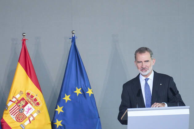 01-12-2022 Tenerife King Felipe attend the gold medal for merit of the fine arts 2021 at the Tenerife space for the arts at Santa Cruz at Tenerife. No Spain Â  Copyright: xPPEx