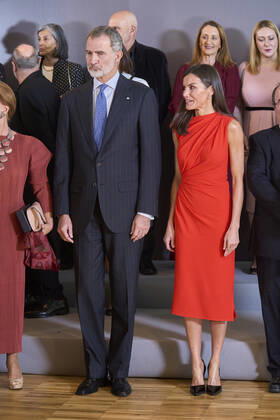 December 1, 2022: King Felipe VI of Spain, Queen Letizia of Spain attends delivery Gold Medals of Merit in Fine Arts 2021 at TEA Tenerife Espacio de las Artes on December 1, 2022 in Santa Cruz de Tenerife, Spain - ZUMAg15_ 20221201_zaf_g15_082 Copyright: xJackxAbuinx