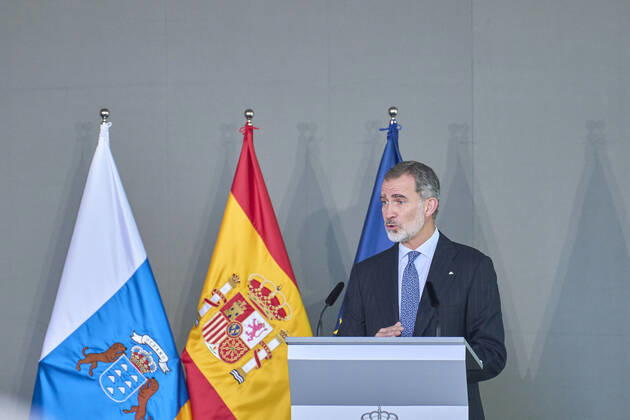 December 1, 2022: King Felipe VI of Spain attends delivery Gold Medals of Merit in Fine Arts 2021 at TEA Tenerife Espacio de las Artes on December 1, 2022 in Santa Cruz de Tenerife, Spain - ZUMAg15_ 20221201_zaf_g15_073 Copyright: xJackxAbuinx