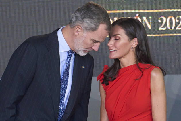 Entertainment Themen der Woche KW48 Entertainment Bilder des Tages December 1, 2022: King Felipe VI of Spain, Queen Letizia of Spain attends delivery Gold Medals of Merit in Fine Arts 2021 at TEA Tenerife Espacio de las Artes on December 1, 2022 in Santa Cruz de Tenerife, Spain - ZUMAg15_ 20221201_zaf_g15_027 Copyright: xJackxAbuinx