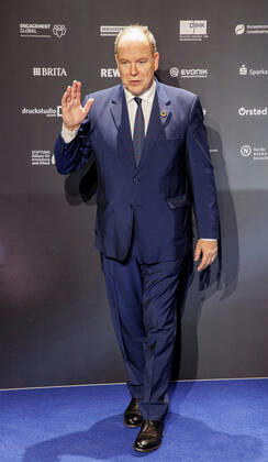 02.12.2022. Düsseldorf. S. D. Fürst Albert II. von Monaco bei der Verleihung zum 15. Deutschen Nachhaltigkeitspreis im Düsseldorfer Maritim Hotel. Düsseldorf Maritim Hotel Nordrhein-Westfalen Deutschland