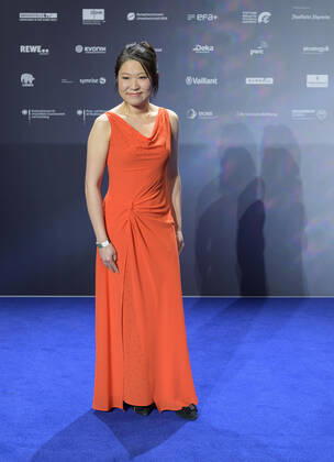 Tianwa YANG, Violinistin Verleihung Deutscher Nachhaltigkeitspreis am 02.12.2022 in Duesseldorf Deutschland.
