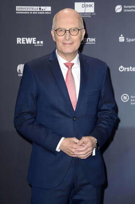 Peter Tschentscher bei der Verleihung des 15. Deutschen Nachhaltigkeitspreises 2022 im Maritim Hotel. Düsseldorf, 02.12.2022
