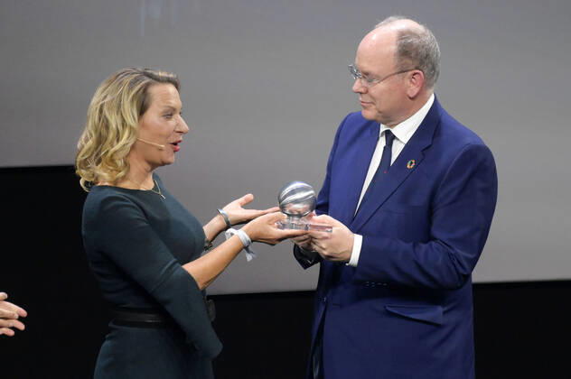 Antje Boetius und Fürst Albert II. von Monaco bei der Verleihung des 15. Deutschen Nachhaltigkeitspreises 2022 im Maritim Hotel. Düsseldorf, 02.12.2022