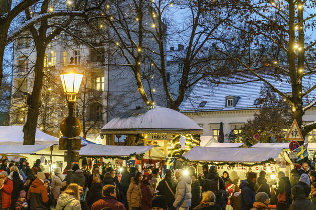 Rixdorf Weihnachtsmarkt, Neuköllner Richardplatz, 200 Verkaufsstände mit Glühwein, Holzspielzeug, Kerzen, Honig, selbstgebastelte Geschenke, Alt-Rixdorfer Weihnachtsmarkt 2022, Neuköllner Richardplatz, 200 Verkaufsstände mit Glühwein, Holzspielzeug, Kerzen, Honig, selbstgebastelte Geschenke. Findet am 2ten Adventswochende statt.