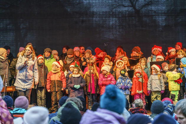 Rixdorf Weihnachtsmarkt, Neuköllner Richardplatz, 200 Verkaufsstände mit Glühwein, Holzspielzeug, Kerzen, Honig, selbstgebastelte Geschenke, Alt-Rixdorfer Weihnachtsmarkt 2022, Neuköllner Richardplatz, 200 Verkaufsstände mit Glühwein, Holzspielzeug, Kerzen, Honig, selbstgebastelte Geschenke. Findet am 2ten Adventswochende statt.