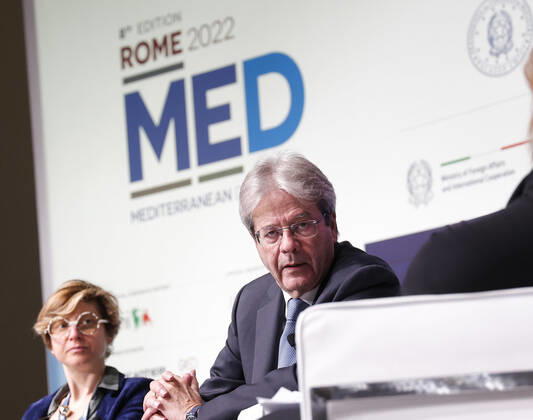December 3, 2022, Roma, Italia: European Commissioner for Economy Paolo Gentiloni during the Rome MED 2022 - Mediterranean Dialogues, the annual initiative promoted by the Italian Foreign Minister and ISPI (Italian Institute of International Political Studies), in Rome, Italy, 3 December 2022. ANSA GIUSEPPE LAMI. Roma Italia  - ZUMAa110 20221203_zaf_a110_089 Copyright: xGiuseppexLamix