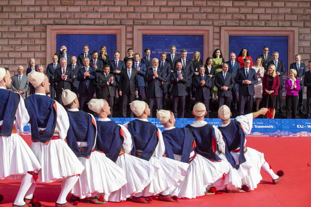 Bilder des Jahres 2022, News 12 Dezember News Bilder des Tages Prime Minister Alexander De Croo (C) pictured during an EU-Western Balkan summit in Tirana, Albania, Tuesday 06 December 2022. Belgian Prime Minister is on a one day travel to the summit and will also make some bilateral meetings.  NICOLASxMAETERLINCK 55311303