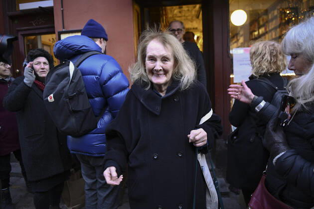 French author Annie Ernaux, winner of the Nobel Prize for Literature, leaving Soderbokhandeln in Stockholm Sweden, December 7, 2022, after her book signing Stockholm SWEDEN x12130x,  Copyright: xTimxAro TTx NOBEL 2022 ANNIE ERNAUX