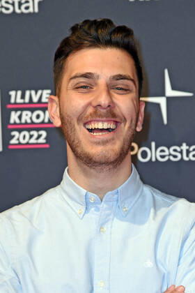 Tarkan Bagci bei der 1live Krone 2022 in der Jahrhunderthalle in Bochum am 08.12.2022