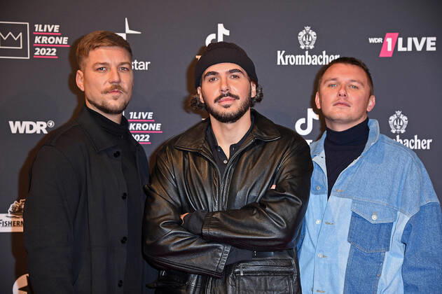 ClockClock (Fabian Fieser, Bojan Kalajdzic, Mark Vonsi) bei der 1live Krone 2022 in der Jahrhunderthalle in Bochum am 08.12.2022