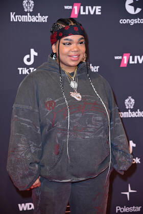 Zoe Wees bei der 1live Krone 2022 in der Jahrhunderthalle in Bochum am 08.12.2022