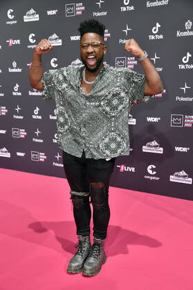 Kelvin Jones bei der 23. Verleihung der 1Live Krone 2022 in der Jahrhunderthalle. Bochum, 08.12.2022