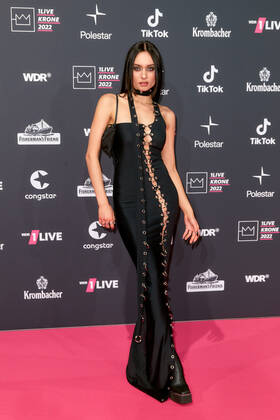 1LIVE Krone Verleihung in Bochum Kayla Shyx (Kaya Loska) auf dem roten Teppich bei der Verleihung der 1LIVE Krone in der Jahrhunderthalle in Bochum. Copyright: xEventpressxGolejewskix