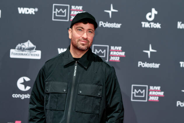 1LIVE Krone Verleihung in Bochum Marteria (Marten Laciny) auf dem roten Teppich bei der Verleihung der 1LIVE Krone in der Jahrhunderthalle in Bochum. Copyright: xEventpressxGolejewskix
