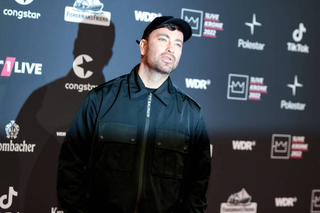1LIVE Krone Verleihung in Bochum Marteria (Marten Laciny) auf dem roten Teppich bei der Verleihung der 1LIVE Krone in der Jahrhunderthalle in Bochum. Copyright: xEventpressxGolejewskix