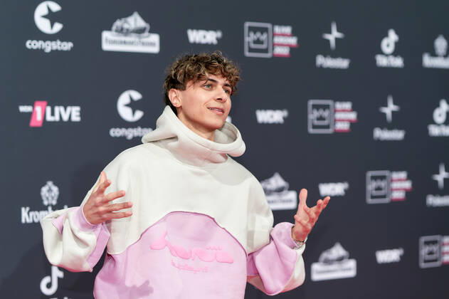 1LIVE Krone Verleihung in Bochum Lukas Rieger auf dem roten Teppich bei der Verleihung der 1LIVE Krone in der Jahrhunderthalle in Bochum. Copyright: xEventpressxGolejewskix
