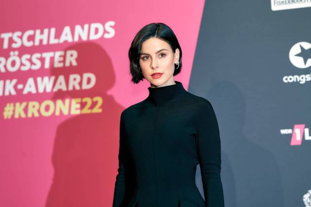 1LIVE Krone Verleihung in Bochum Lena Meyer-Landrut auf dem roten Teppich bei der Verleihung der 1LIVE Krone in der Jahrhunderthalle in Bochum. Copyright: xEventpressxGolejewskix