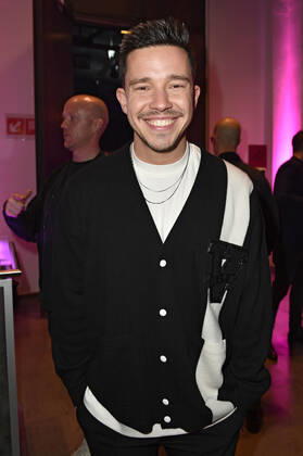 Nico Santos bei der 23. Verleihung der 1Live Krone 2022 in der Jahrhunderthalle. Bochum, 08.12.2022