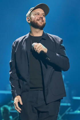 Matt Simons live bei der Night of the Proms 2022 in der ZAG Arena. Hannover, 08.12.2022