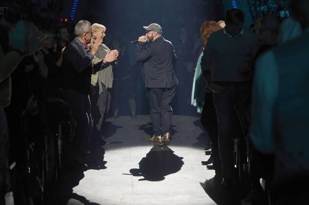 Matt Simons live bei der Night of the Proms 2022 in der ZAG Arena. Hannover, 08.12.2022